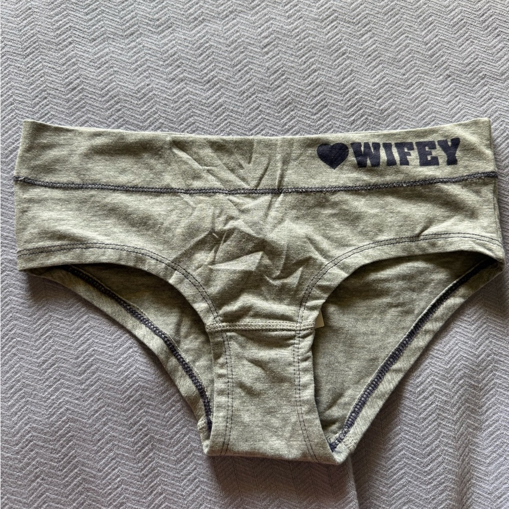 NWT Gray 'Wifey' Cheeky Panties